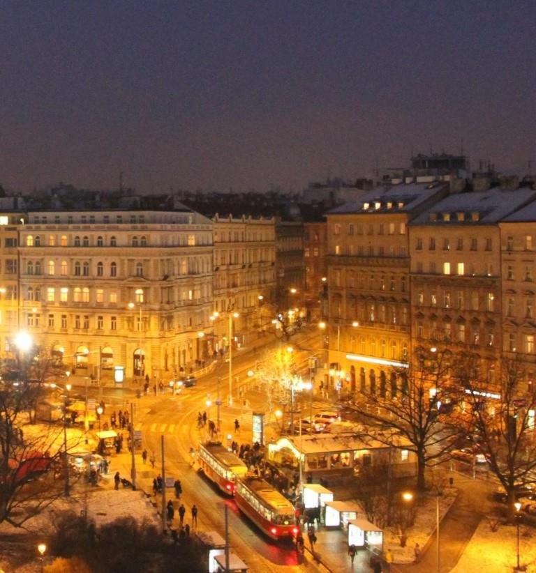 Helen U Namesti Miru Hostal Praga